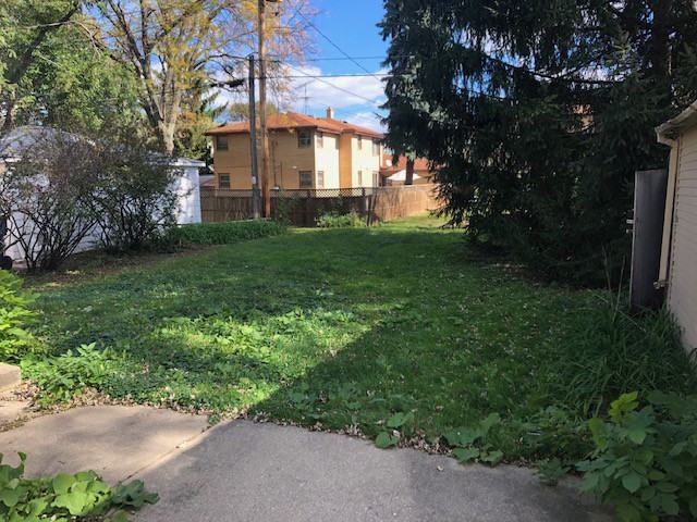 4028 N 83rd St - Photo 3 of 21