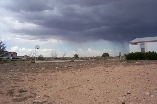 404 Crestview Dr - Photo 2 of 2