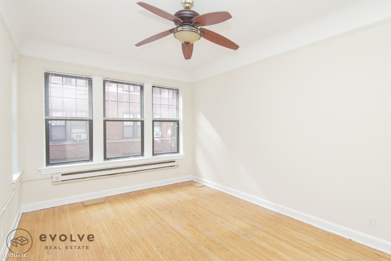 Apartments at 4407 Wolcott - Photo 3 of 3