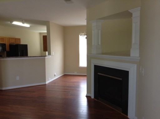 1113 Hawick Dr - Photo 2 of 15