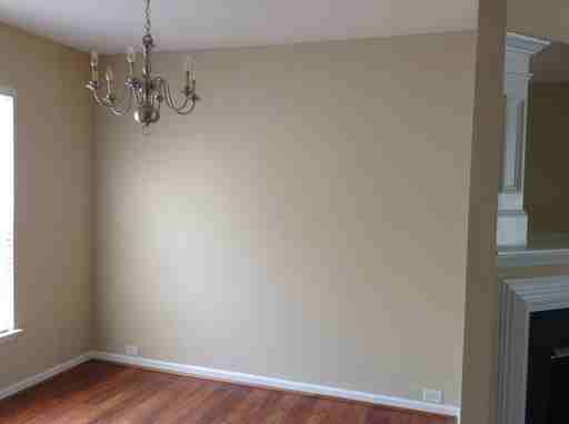 1113 Hawick Dr - Photo 3 of 15