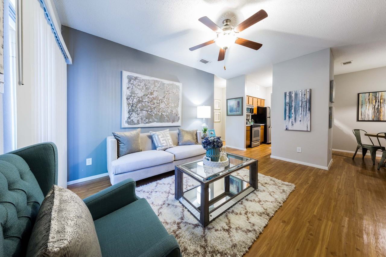 Argosy at Crestview Apartments - 1003 Justin Ln, Austin, TX 78757 