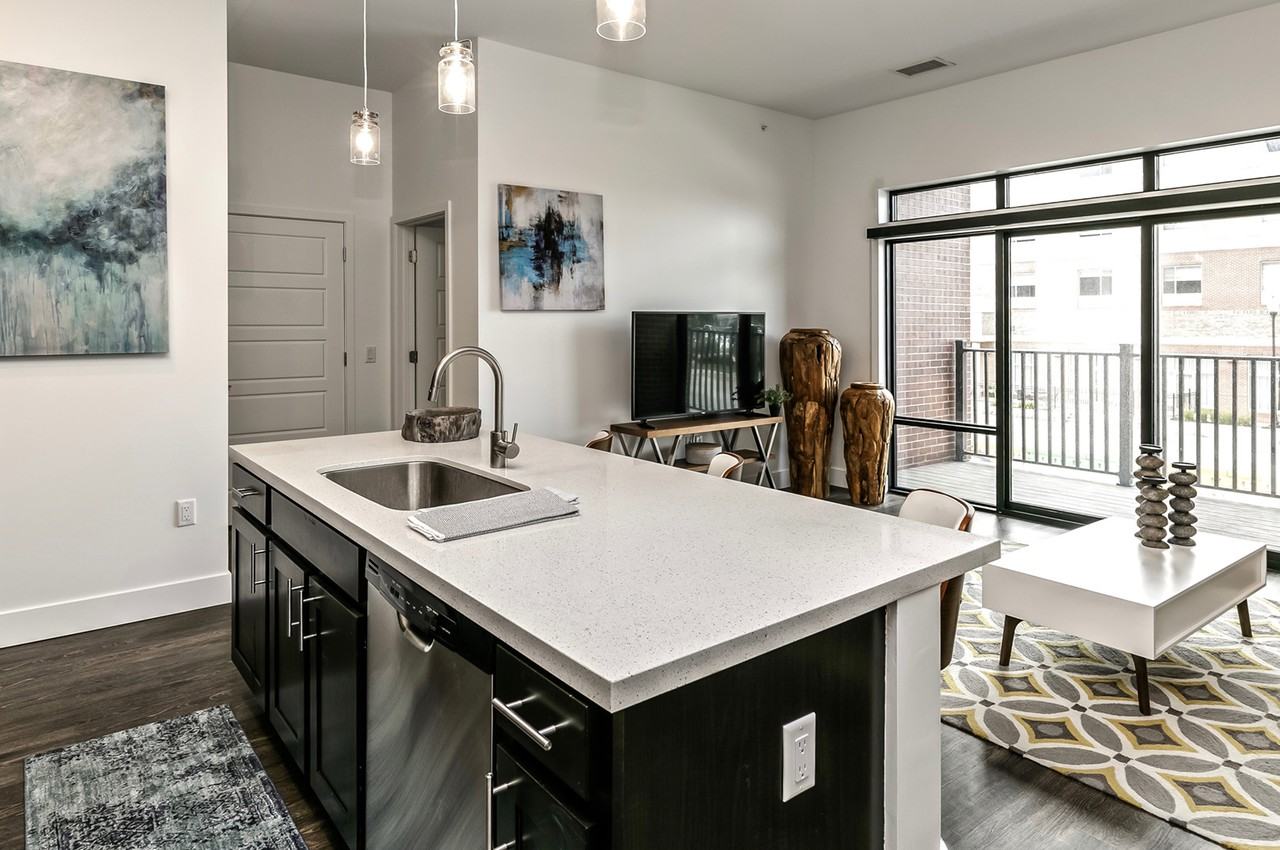 1415 @ The Yard - Photo 5 of 50