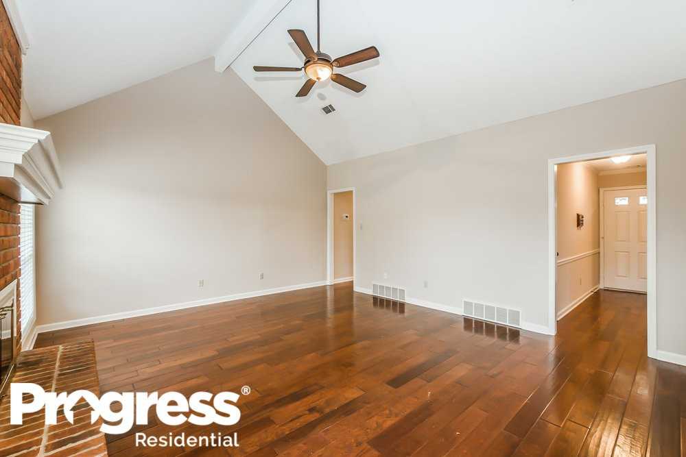 3605 Thistle Valley Ln - Photo 2 of 20