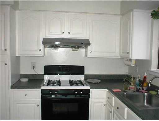 72 Larry Ct - Photo 3 of 12