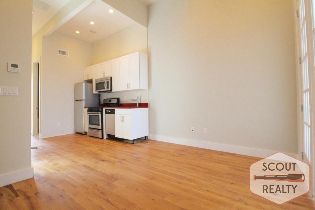 186 Wilson Avenue #IIL