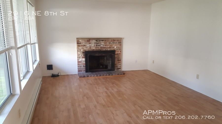 2916 NE 8th St - Photo 2 of 19
