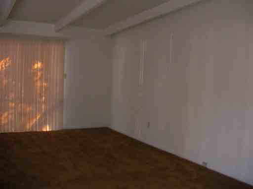 1343 NE 31st Ave - Photo 3 of 13