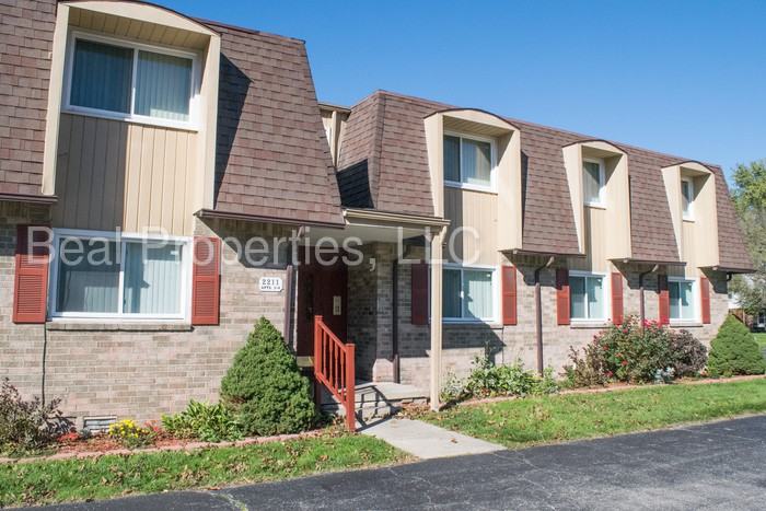 2233 Foxbourne Road #14