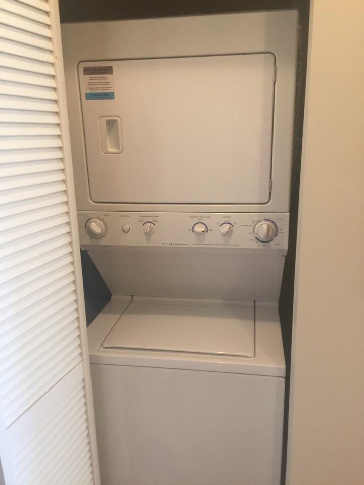 1203 West Pratt Boulevard - Photo 3 of 9