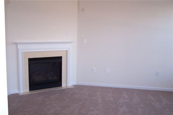 5638 Hartfield Ave - Photo 3 of 10