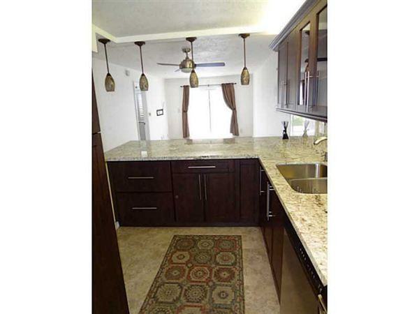 7610 STIRLING RD - Photo 2 of 23