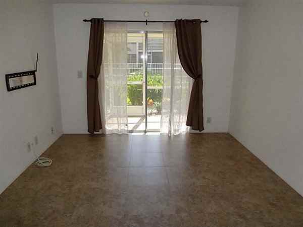 7610 STIRLING RD - Photo 3 of 23