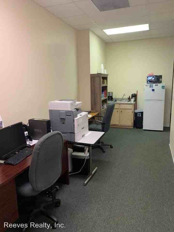 6001 Grelot Rd - Photo 3 of 13