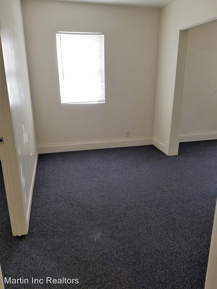 1225 Mulberry - Photo 3 of 7