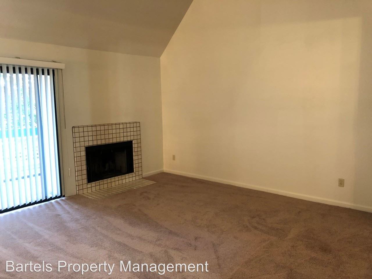 3675 Stoneglen S - Photo 2 of 21