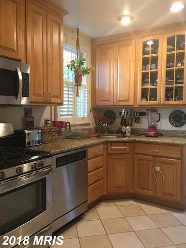 8106 Maple Ridge Rd - Photo 2 of 14