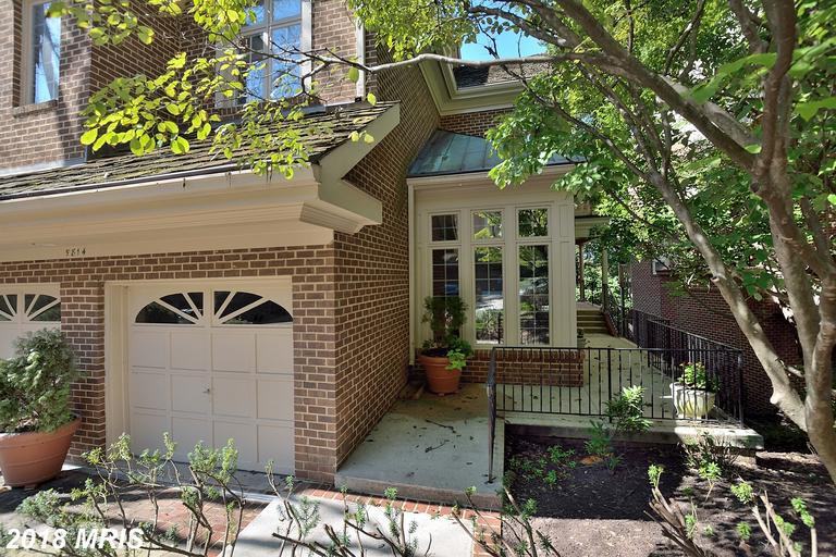 5814 Madaket Rd - Photo 2 of 30