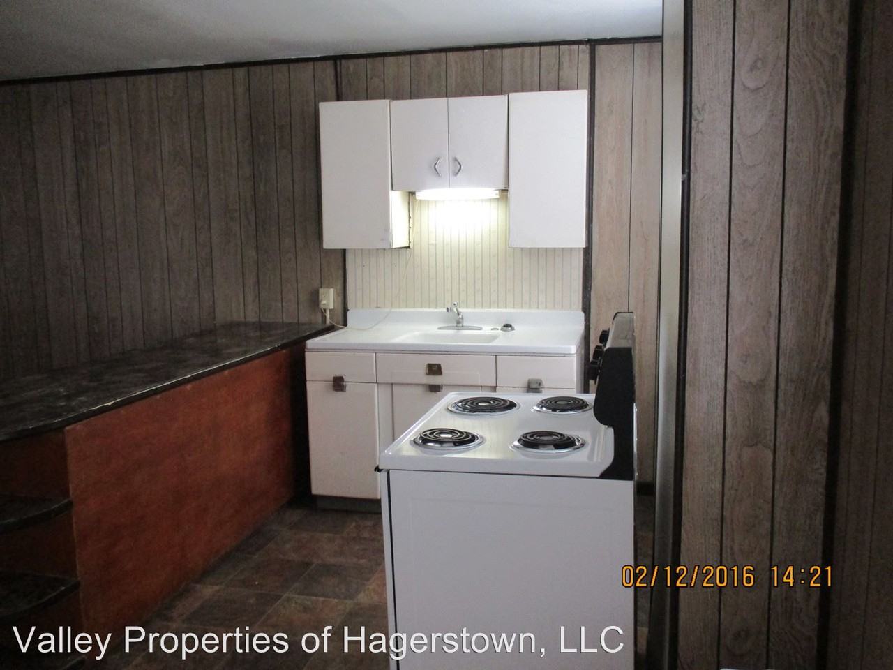 219 W Franklin St - Photo 2 of 8