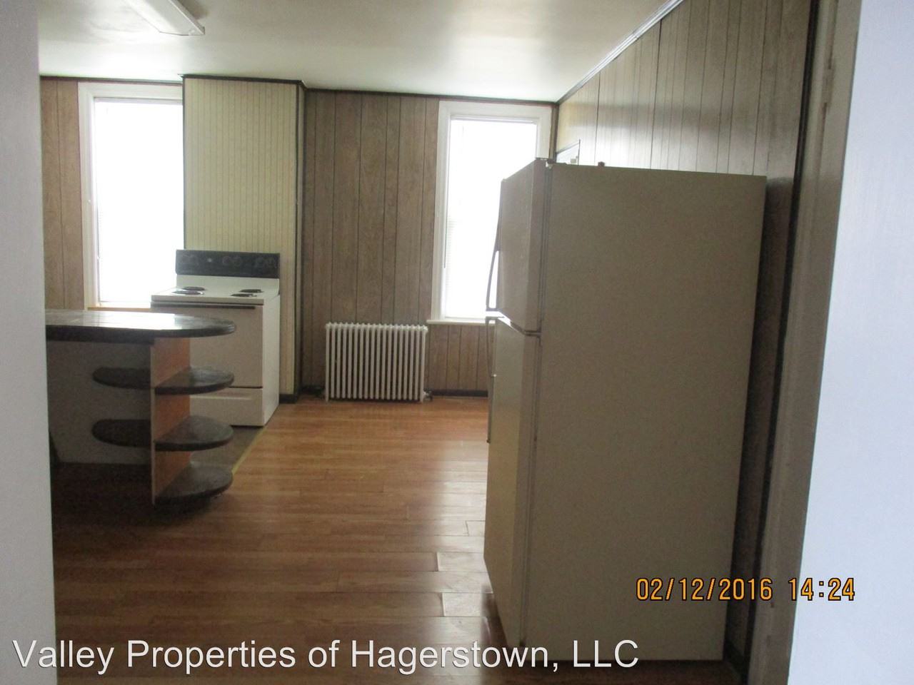 219 W Franklin St - Photo 3 of 8