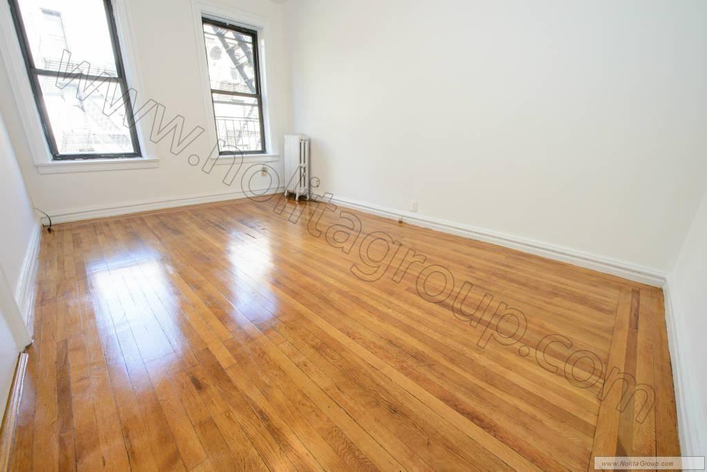 325 E 80th St #3 - Photo 2 of 9