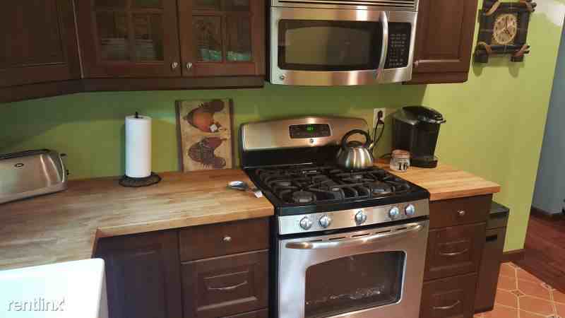 240 Greenbrook Rd #2b - Photo 2 of 10