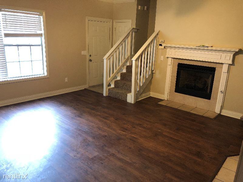 232 N Olive Ave - Photo 2 of 11