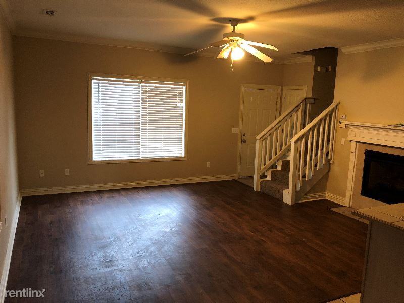 232 N Olive Ave - Photo 3 of 11