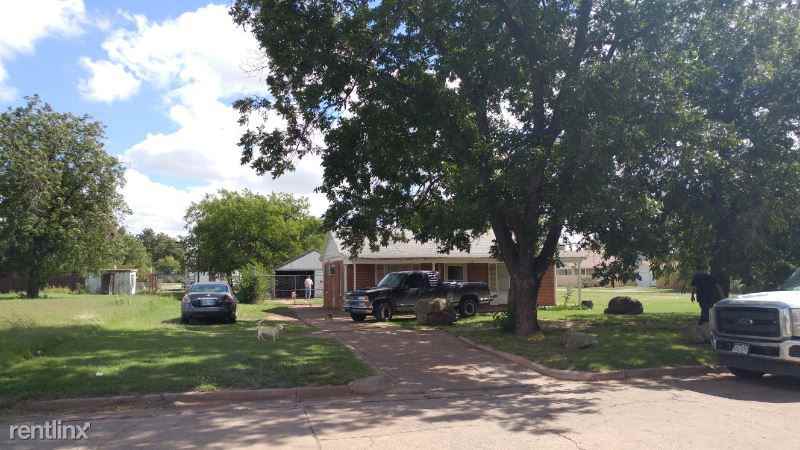 504 N 9th St - Photo 2 of 9