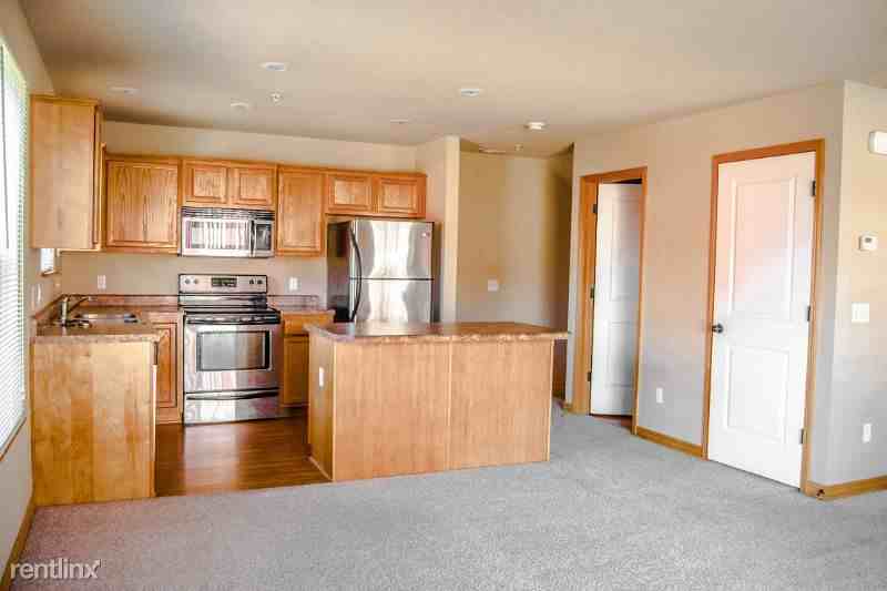 2863 W Hillshire Dr - Photo 3 of 8