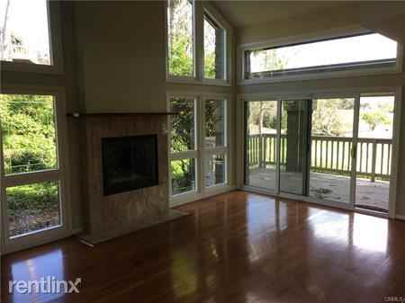 17 Sea Island Dr - Photo 3 of 24