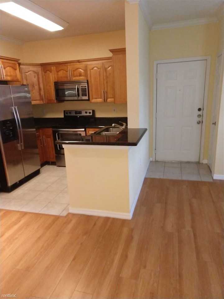 2624 Robert Trent Jones Dr - Photo 2 of 21