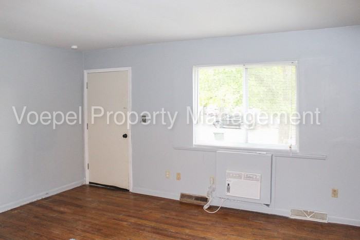 5249 Hadley St - Photo 3 of 9