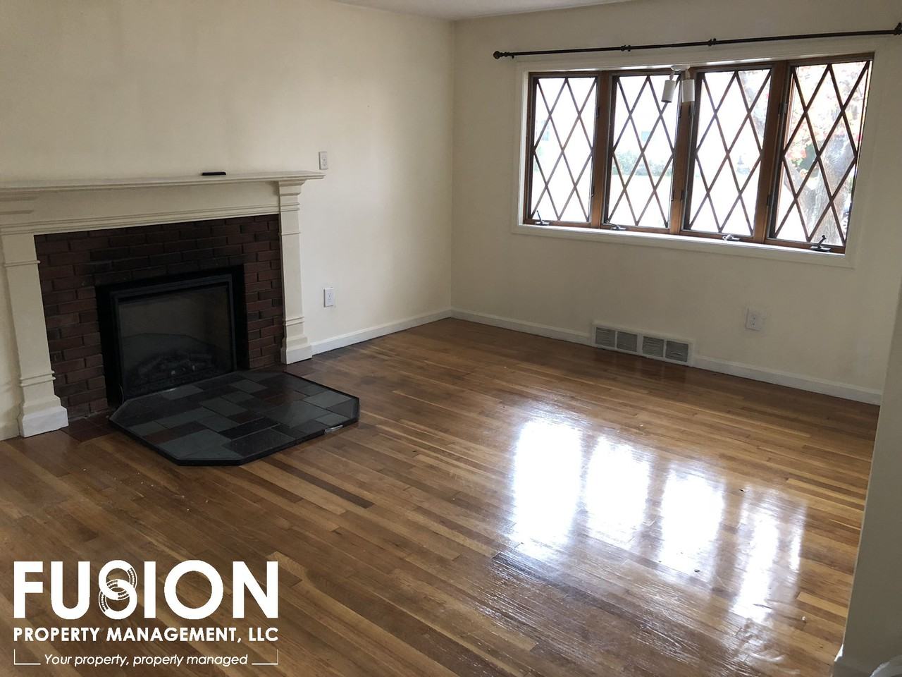 68 Leonard St - Photo 2 of 15