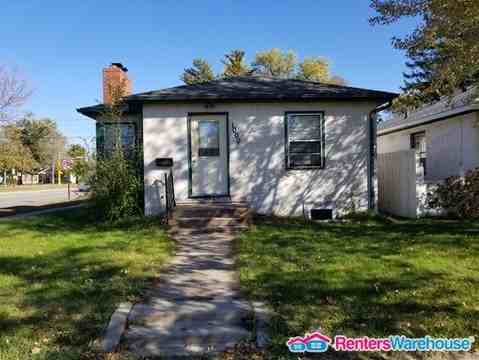 1000 15th Ave S - Photo 2 of 16