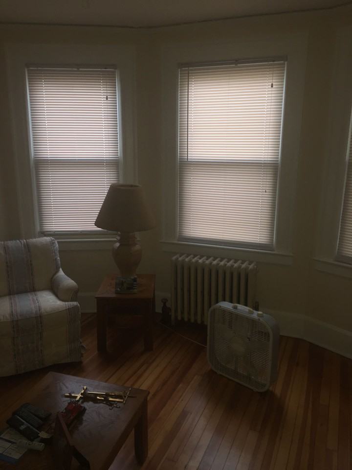 363 Maple St #1r - Photo 2 of 9