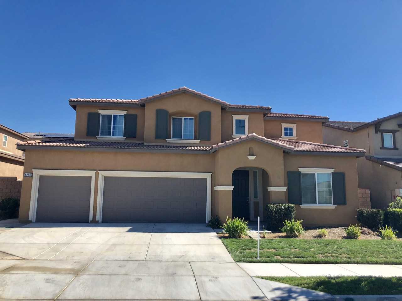 4290 Hernandez St - Photo 2 of 24