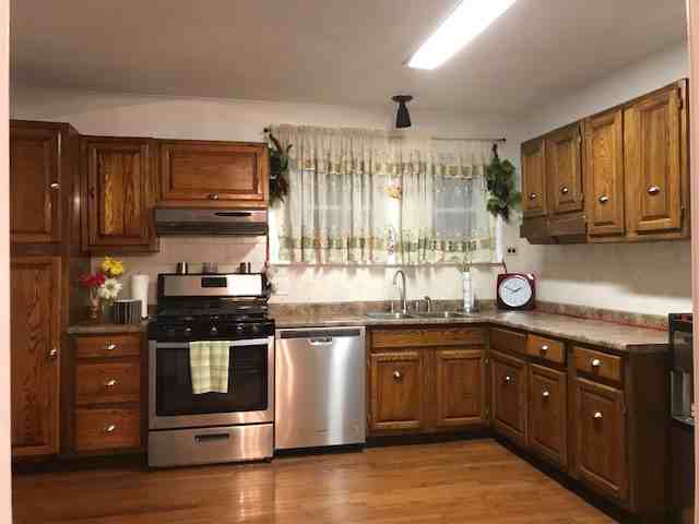 326 William St - Photo 3 of 19