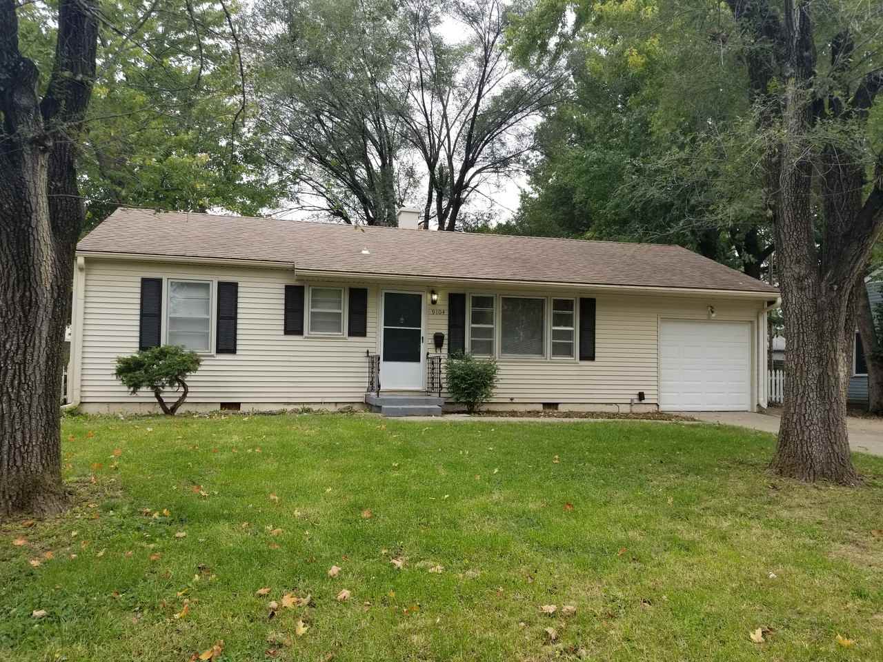 9104 Richards Dr, Raytown, MO 64133 3 Bedroom House for Rent for 845