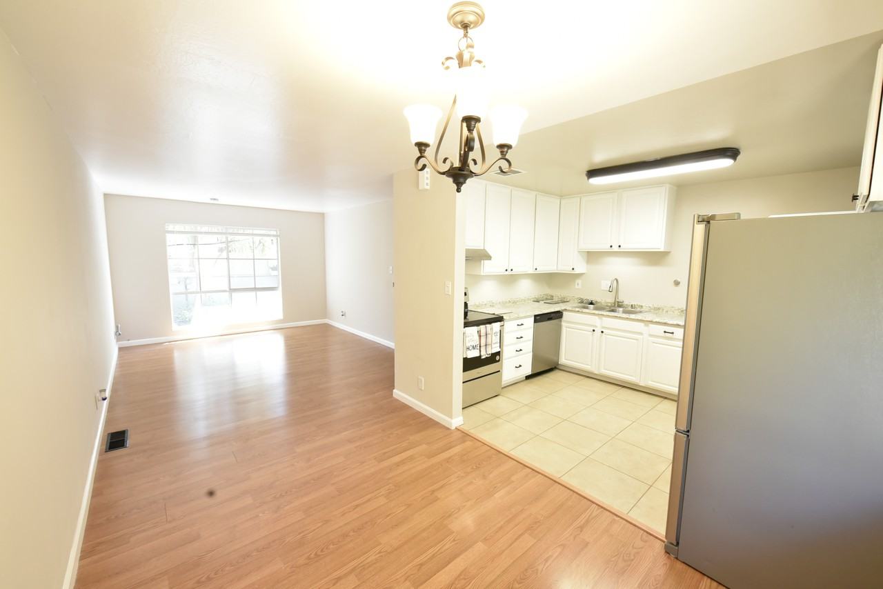 722 Laurel Ave - Photo 2 of 19