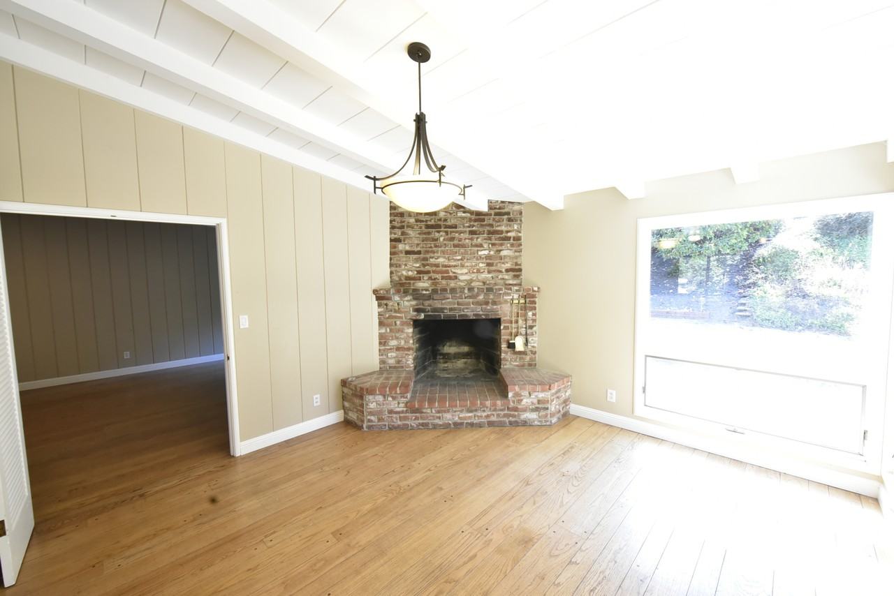 14 Rheem Blvd - Photo 2 of 17