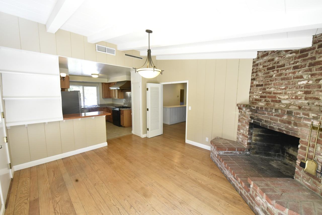 14 Rheem Blvd - Photo 3 of 17