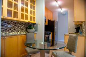 featured image of 5525 N Winthrop Ave