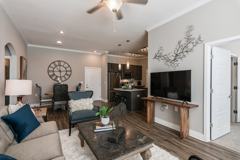 Vintage Foxland Apartments - Photo 1 of 1