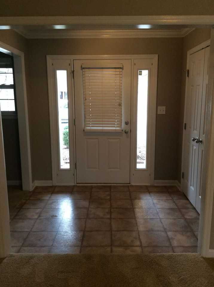120 NW Imogene Way - Photo 2 of 16