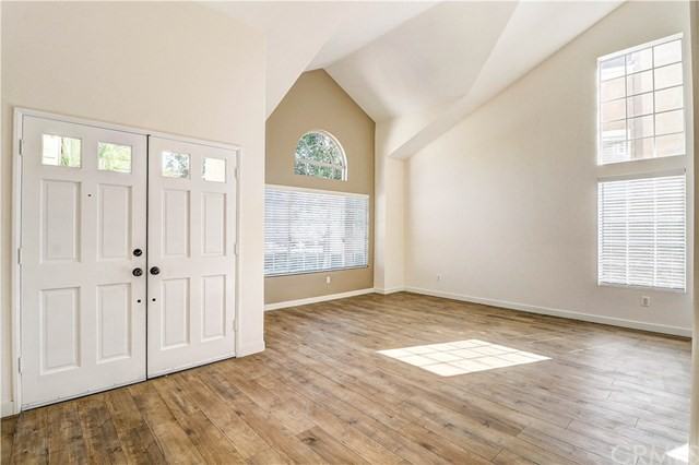 15 Berkshire - Photo 2 of 25