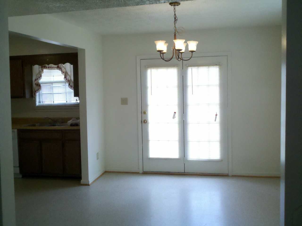 357 Deputy Ln - Photo 3 of 5