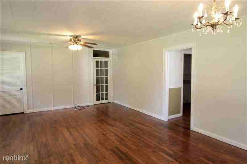 312 2nd St - Photo 3 of 14