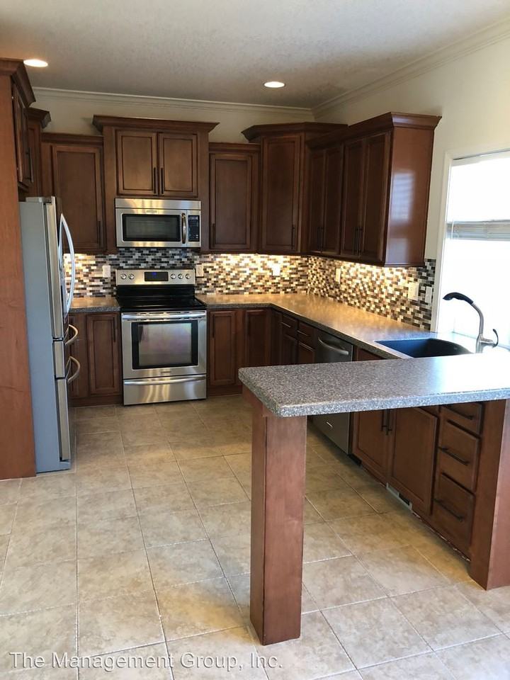 8503 NE 85th Dr - Photo 3 of 9