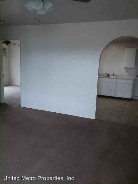 4550 N Carla Vista Dr - Photo 3 of 15